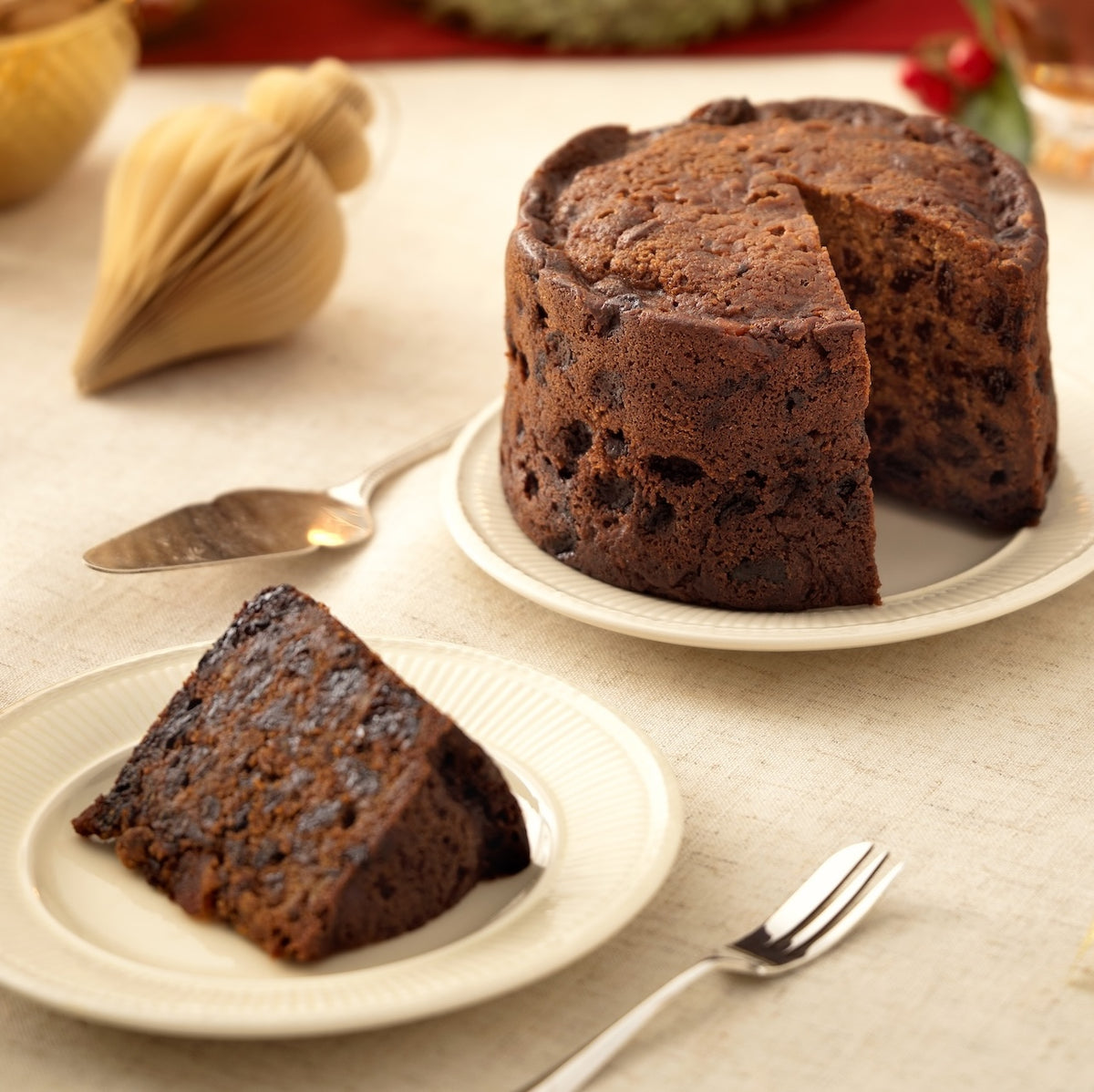 Classic English Fruit Cake in Wooden Gift Box 750g
